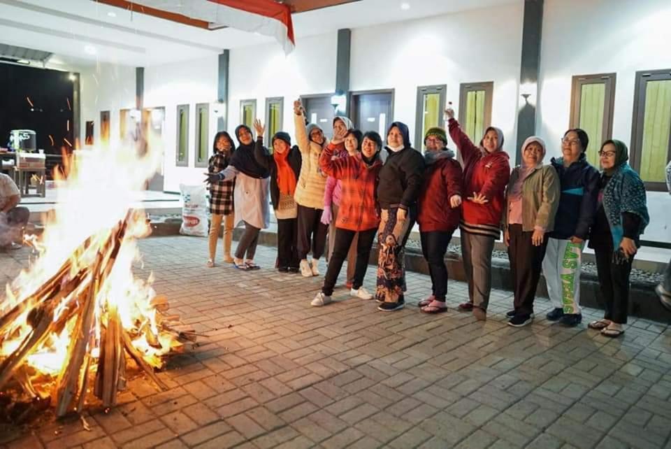 דירות פסורואן Bromo Backpacker Tosari מראה חיצוני תמונה